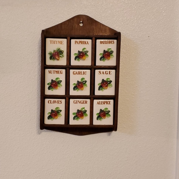 Antique hanging spice rack - Picture 2 of 4